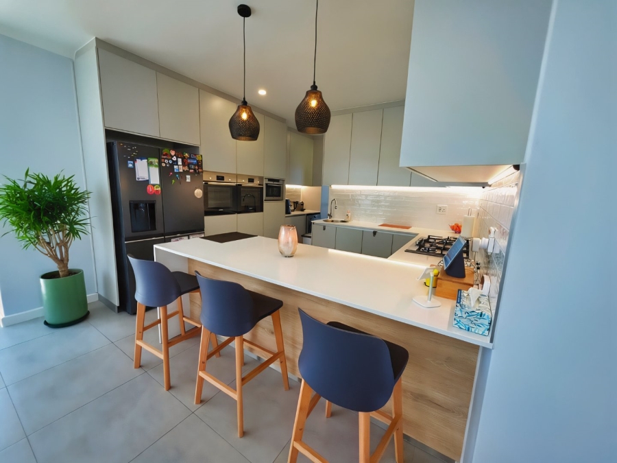 4 Bedroom Property for Sale in Sandown Western Cape